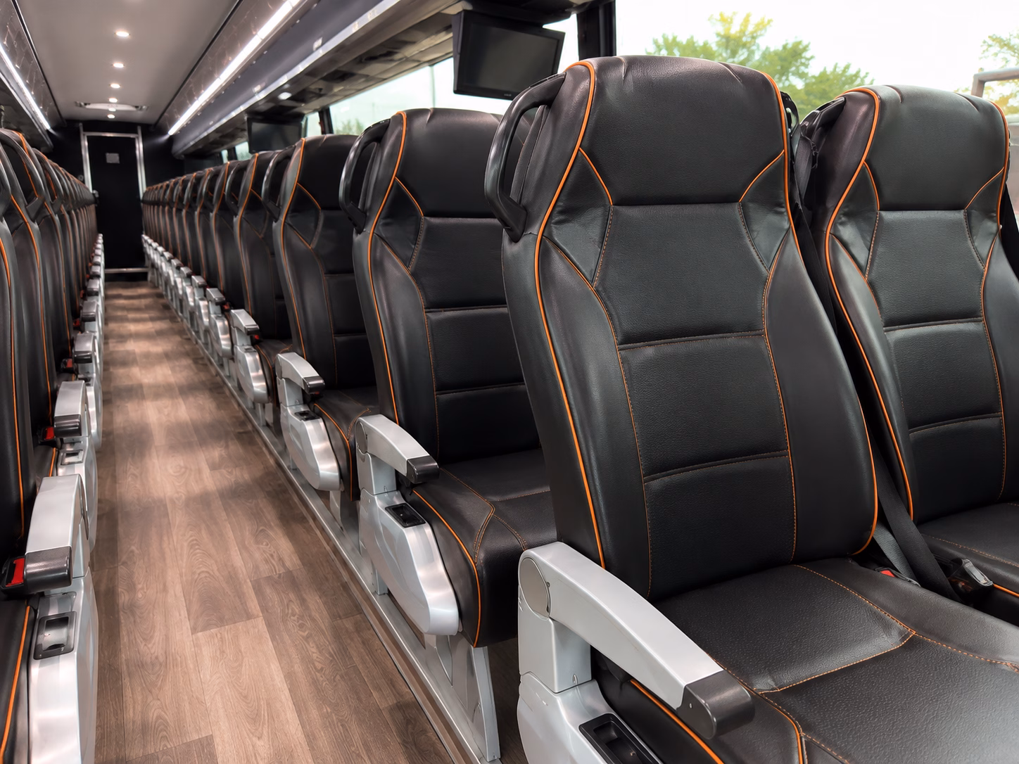 shuttle buses between palm springs hotel blocks and your indio wedding venue